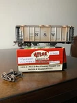 Atlas #1816-3 Norfolk & Western PS-2 Cov. Hopper Car #71211 Weathrd. H.o. 1:87. Fixed Price $28.99.