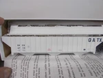 Intermountain Gatx 18 Rib 3-BAY Covered Hopper Car # 4712 Kit Scale. Fixed Price $20.00.