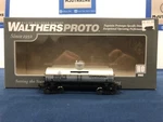 Walthers Ho Bakelite Shpx #20400 32 Acf 8,000 Tank Car 920-100330. Fixed Price $34.99.