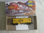 Vintage Athearn Chicago Northwestern 1289 Bay Window Caboose Assembled With Box. Fixed Price $9.95.