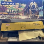 Athearn Ho Kit #1361 50' Plug Door Box Car - Green Bay & Western #2046 New!. Fixed Price $9.99.