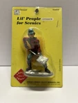 Aristocraft Track Worker Shoveling Snow Figure Gauge ART-60078 #1 Train. Fixed Price $18.99.