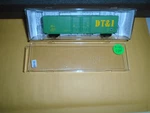 Micro Trains #102010 60' Excess Height Box Car -dt&i #25915. Fixed Price $20.00.