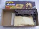 1970'S Scale Athearn 5424 Southern Railway 322096 34' Hopper. Fixed Price $19.99.