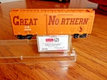Micro-trains 20166 N-scale Great Northern Boxcar #19038. Fixed Price $18.50.